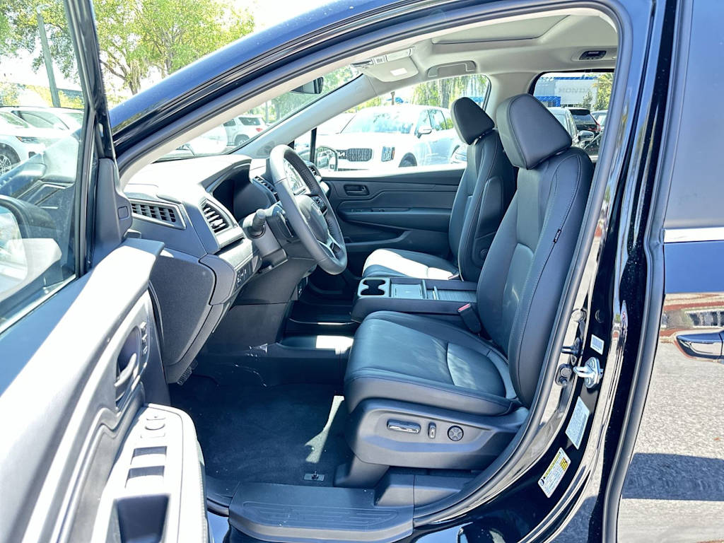 Thumbnail: 2026 Honda Odyssey - 9