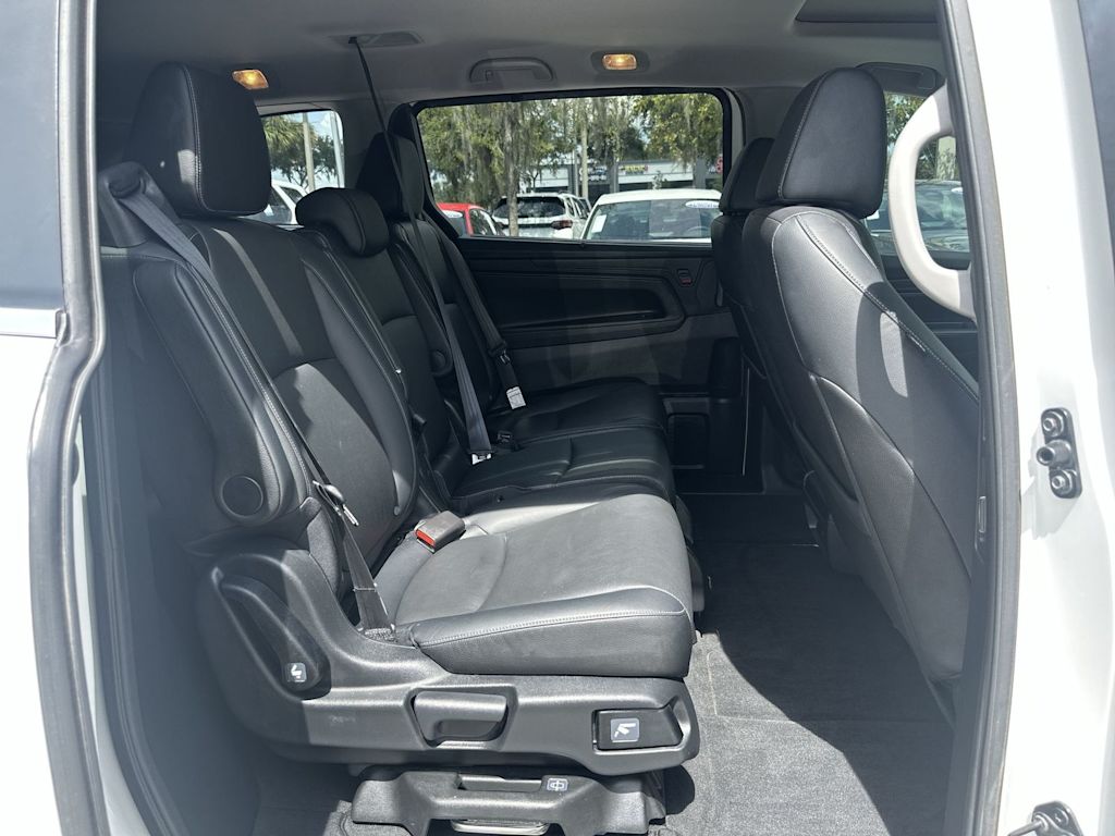 Thumbnail: 2023 Honda Odyssey - 21