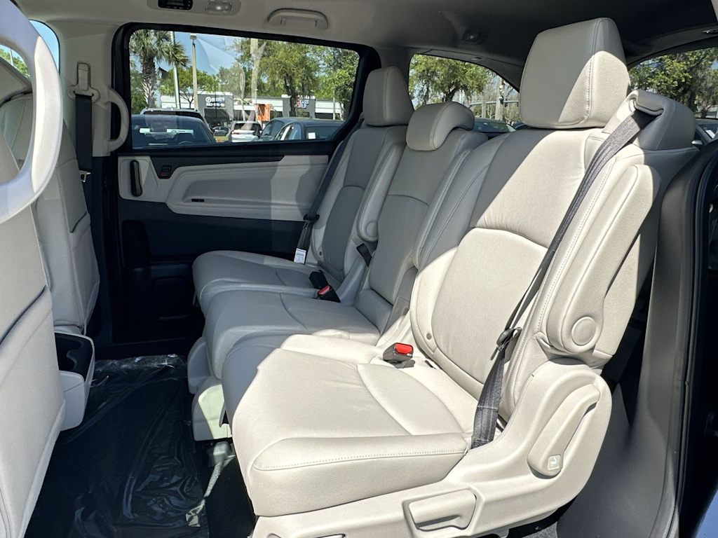 Thumbnail: 2026 Honda Odyssey - 11