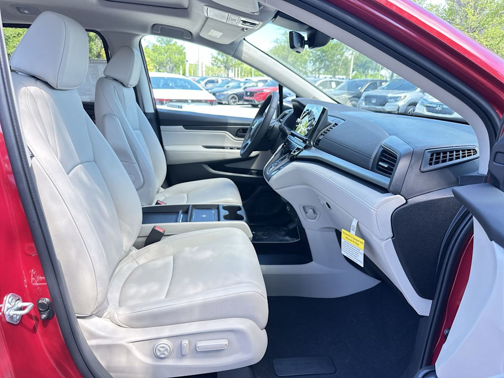 Thumbnail: 2026 Honda Odyssey - 9