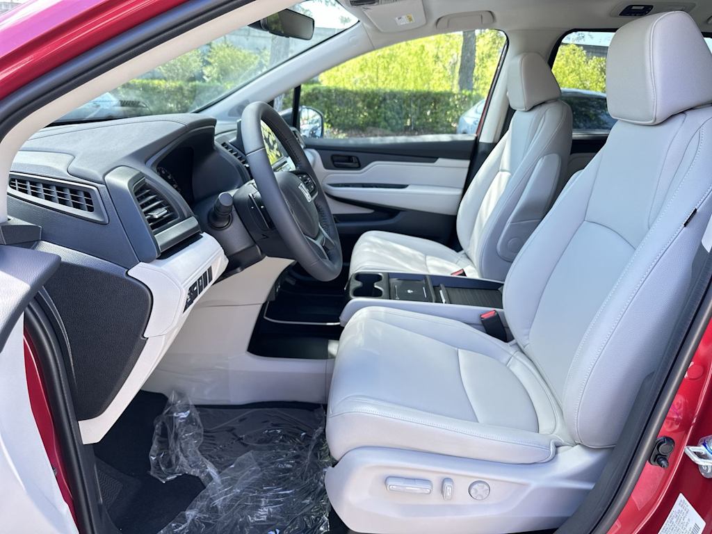 Thumbnail: 2026 Honda Odyssey - 8