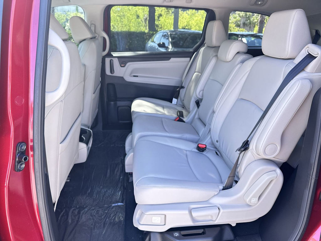 Thumbnail: 2026 Honda Odyssey - 20