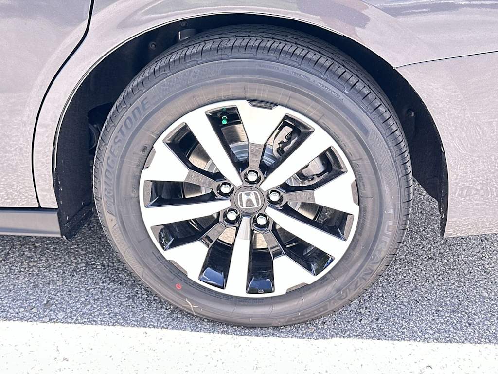 Thumbnail: 2026 Honda Odyssey - 8