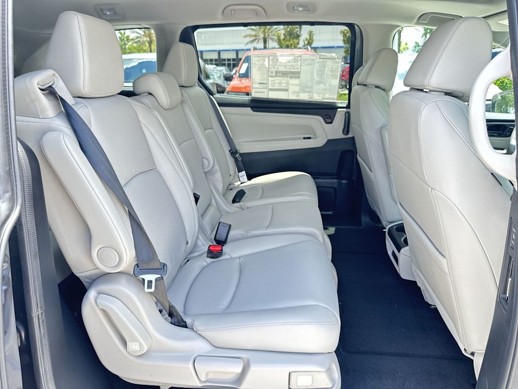 Thumbnail: 2026 Honda Odyssey - 21