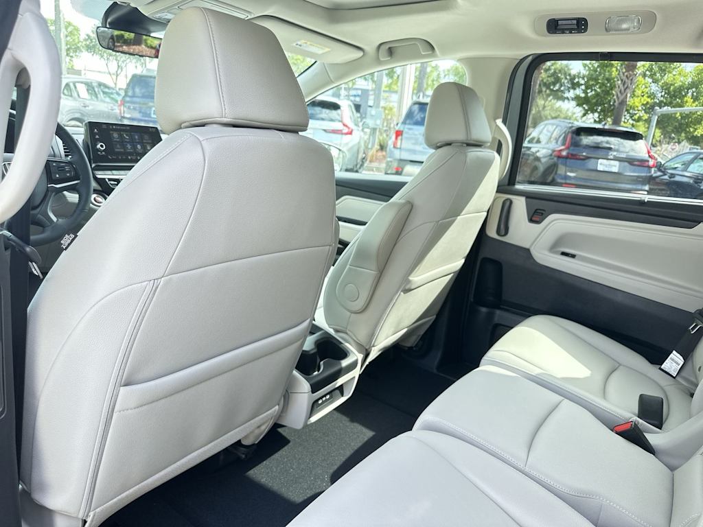 Thumbnail: 2026 Honda Odyssey - 11