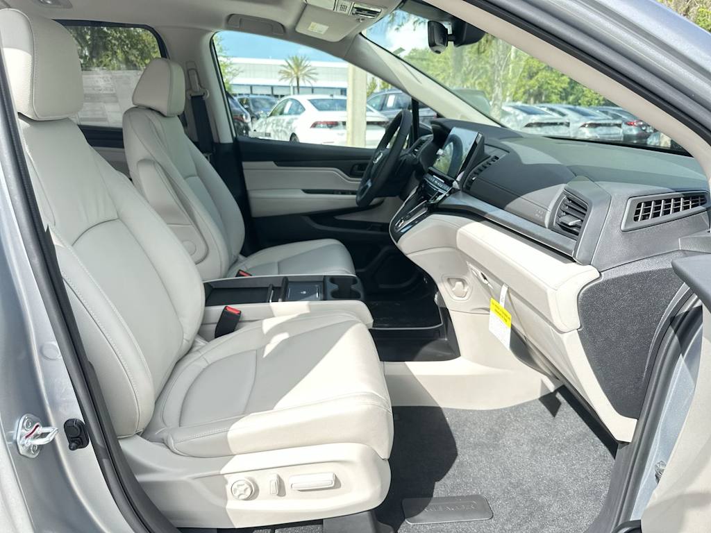 Thumbnail: 2026 Honda Odyssey - 21
