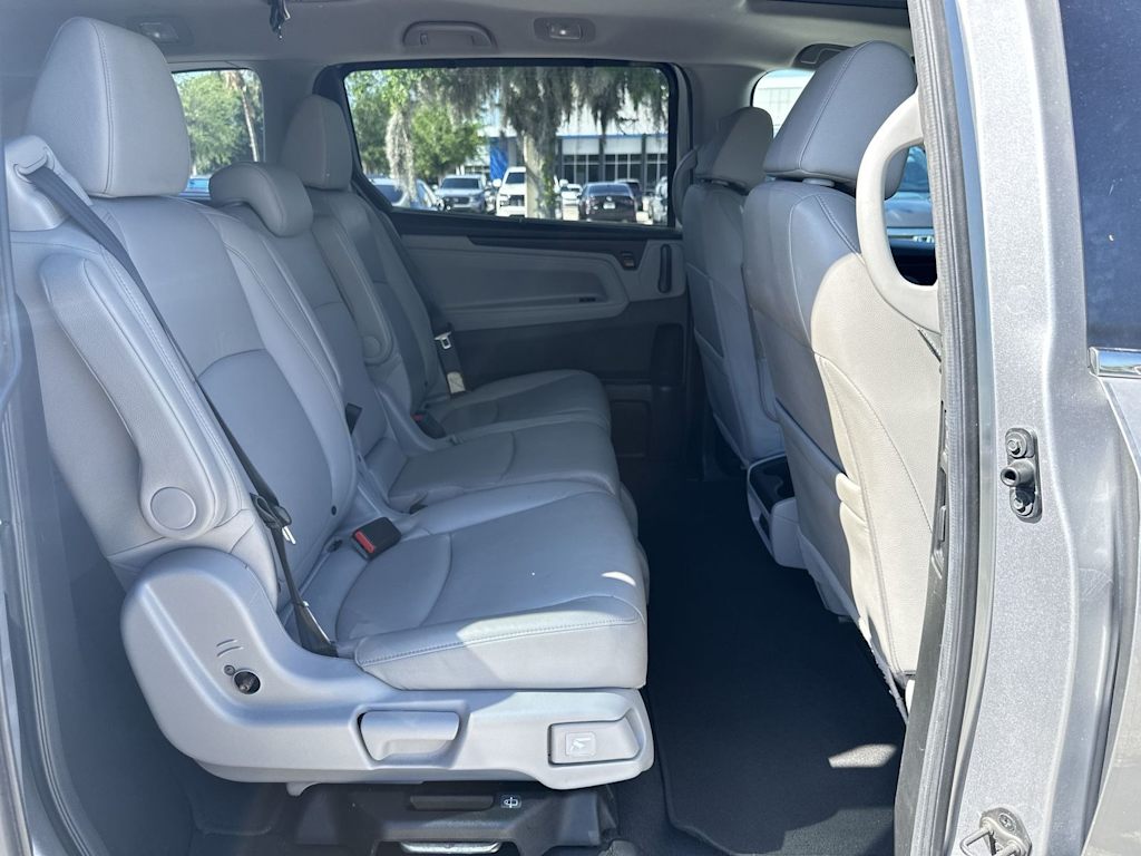 Thumbnail: 2018 Honda Odyssey - 21