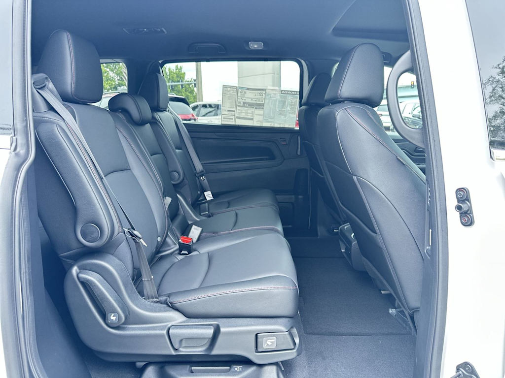 Thumbnail: 2026 Honda Odyssey - 20