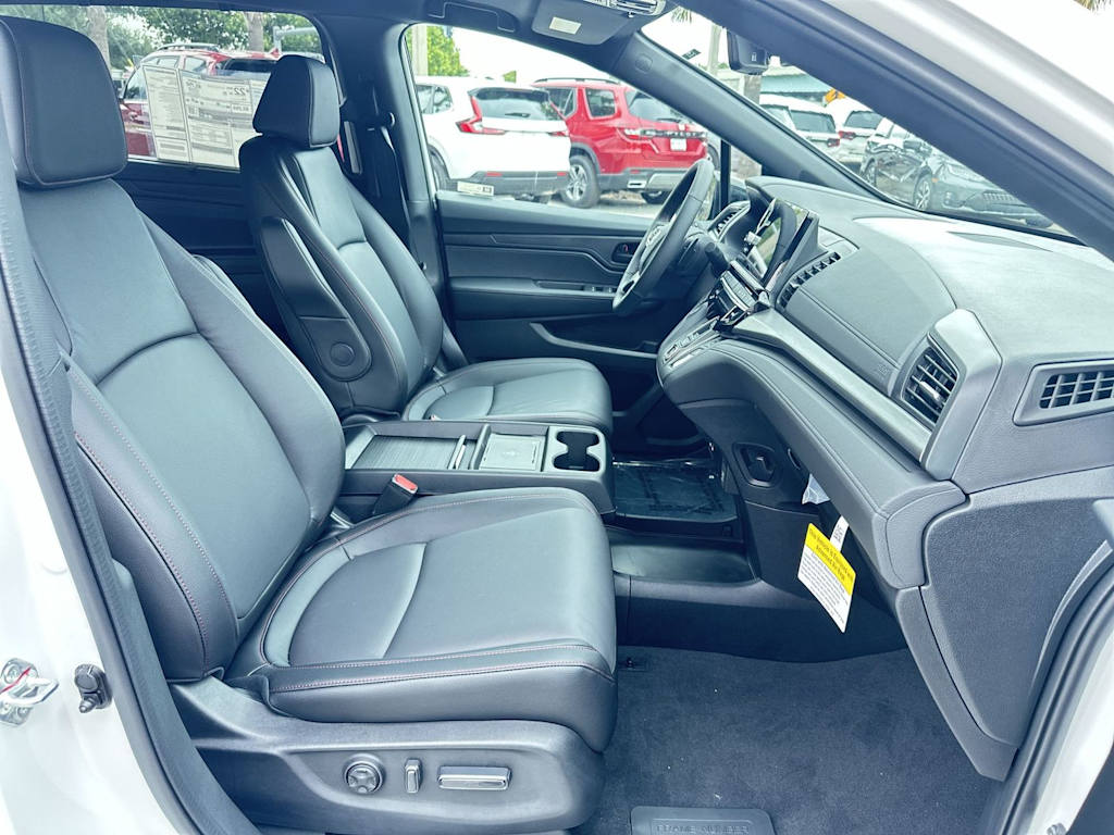 Thumbnail: 2026 Honda Odyssey - 21