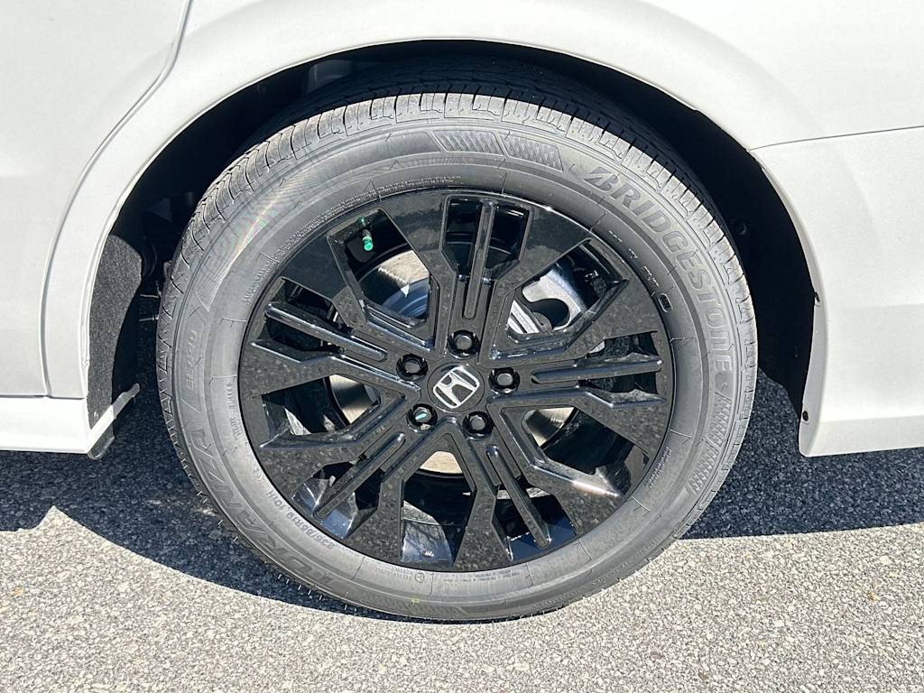 Thumbnail: 2026 Honda Odyssey - 8