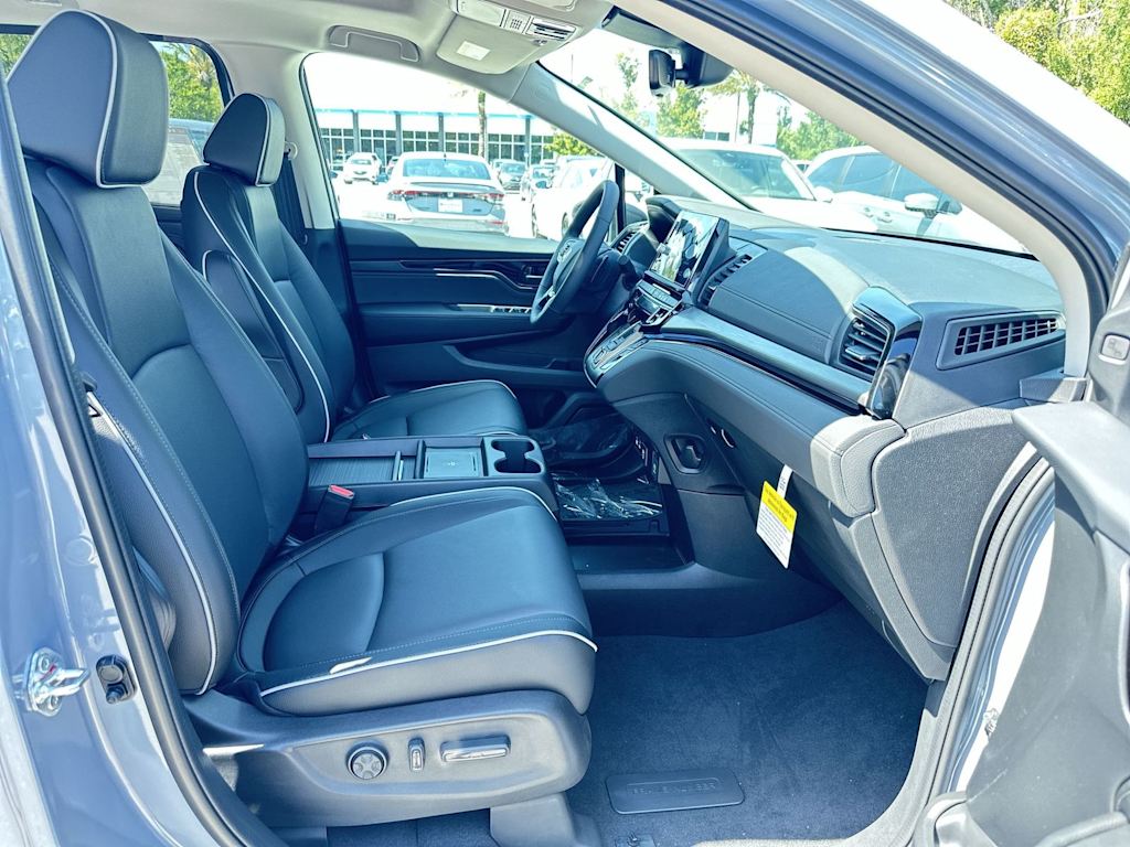 Thumbnail: 2026 Honda Odyssey - 10