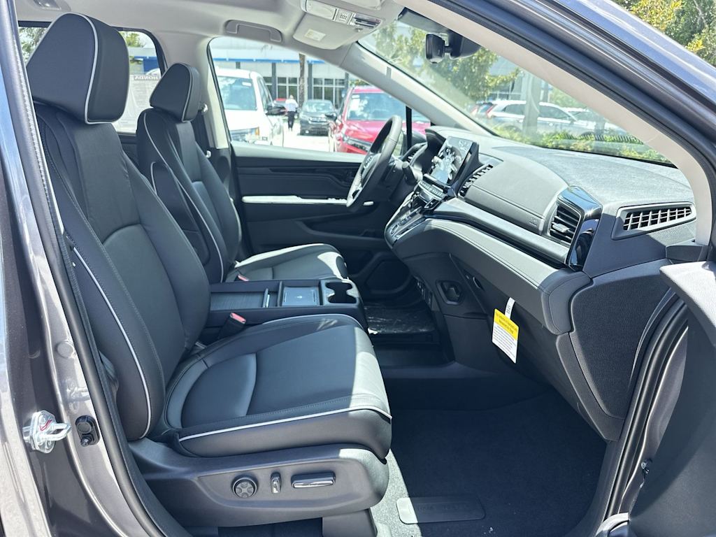Thumbnail: 2026 Honda Odyssey - 9