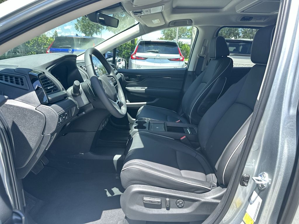 Thumbnail: 2026 Honda Odyssey - 9
