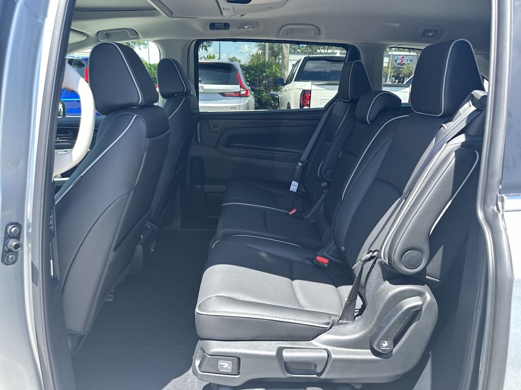 Thumbnail: 2026 Honda Odyssey - 21