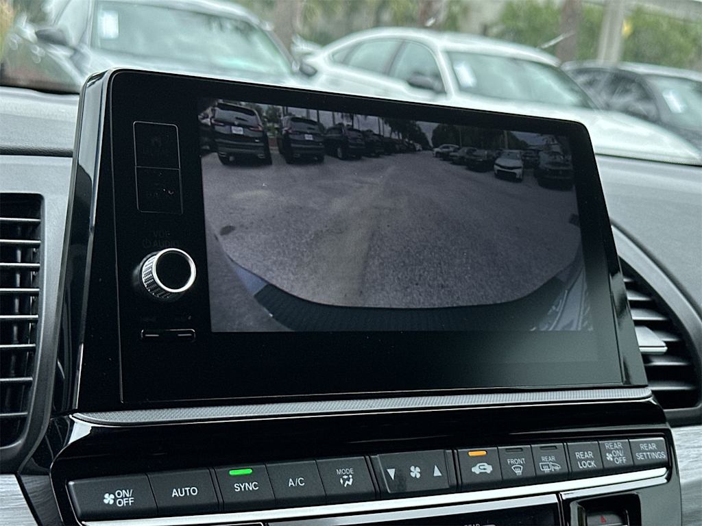 Thumbnail: 2026 Honda Odyssey - 12