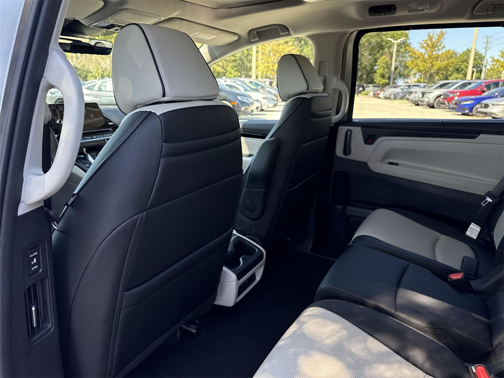 Thumbnail: 2026 Honda Odyssey - 18