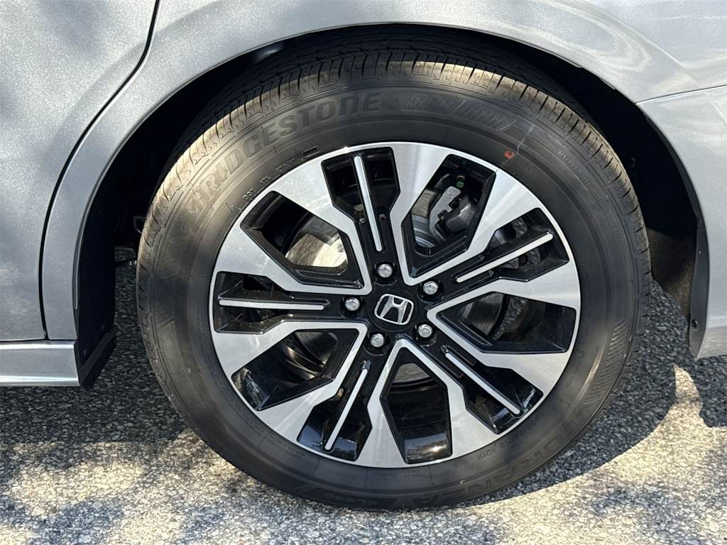 Thumbnail: 2026 Honda Odyssey - 8