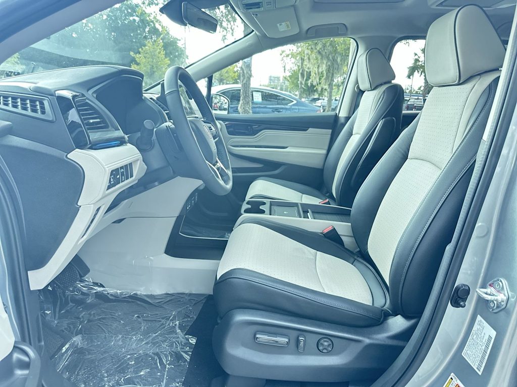 Thumbnail: 2026 Honda Odyssey - 10