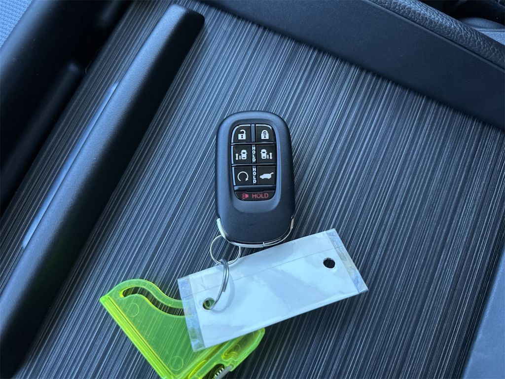 Thumbnail: 2026 Honda Odyssey - 16