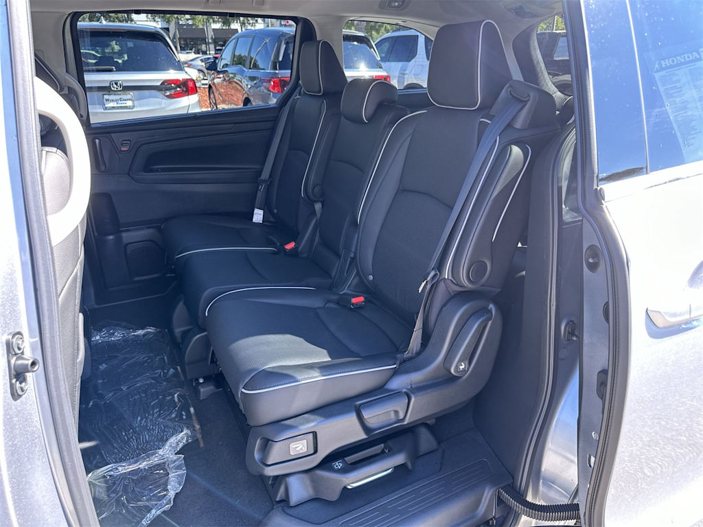 Thumbnail: 2026 Honda Odyssey - 23