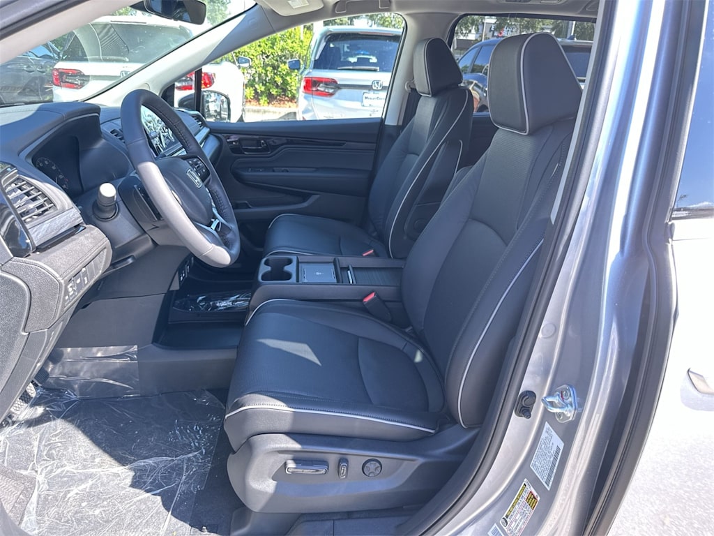 Thumbnail: 2026 Honda Odyssey - 10