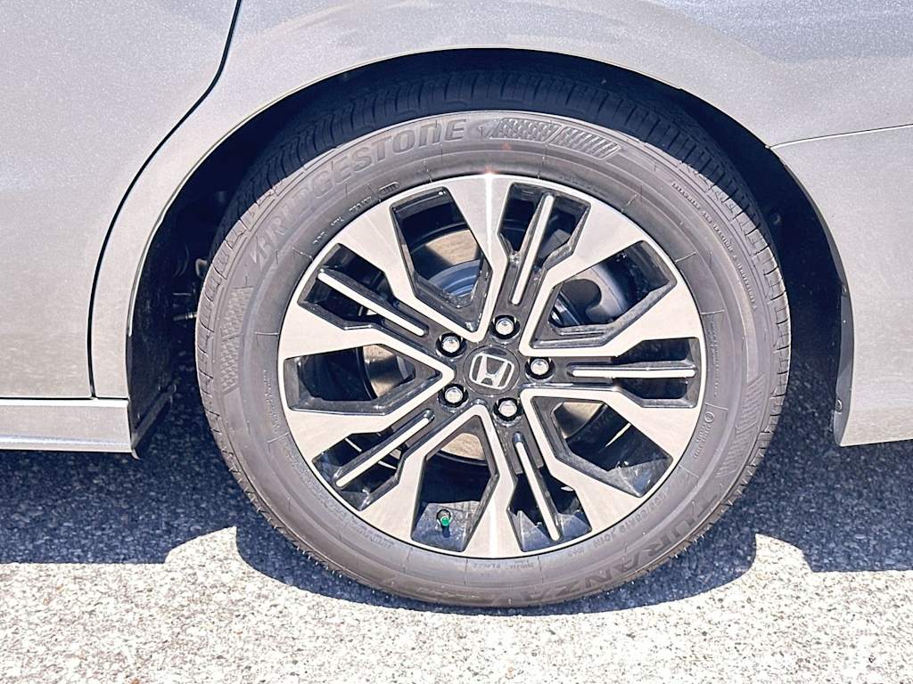 Thumbnail: 2026 Honda Odyssey - 8