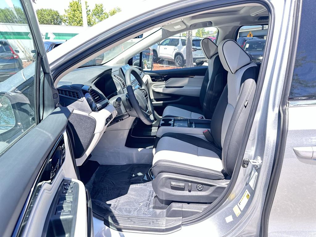 Thumbnail: 2026 Honda Odyssey - 12