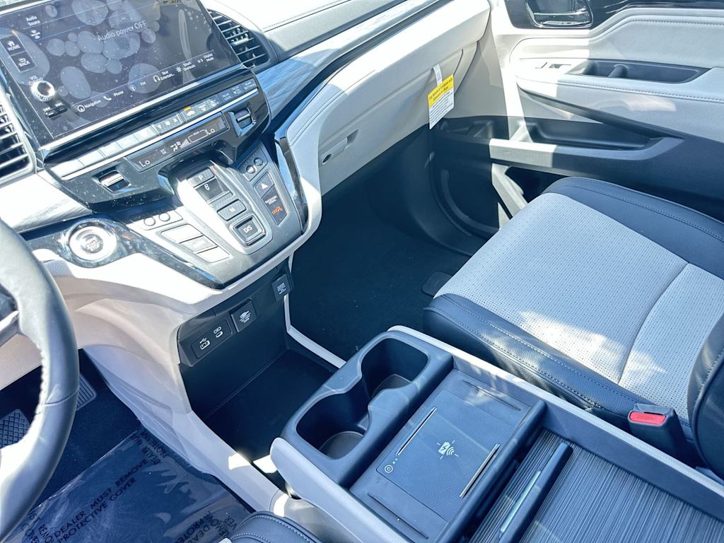 Thumbnail: 2026 Honda Odyssey - 9
