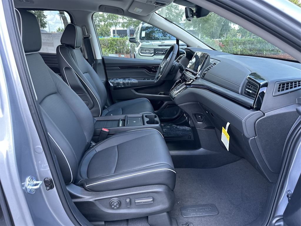 Thumbnail: 2026 Honda Odyssey - 10