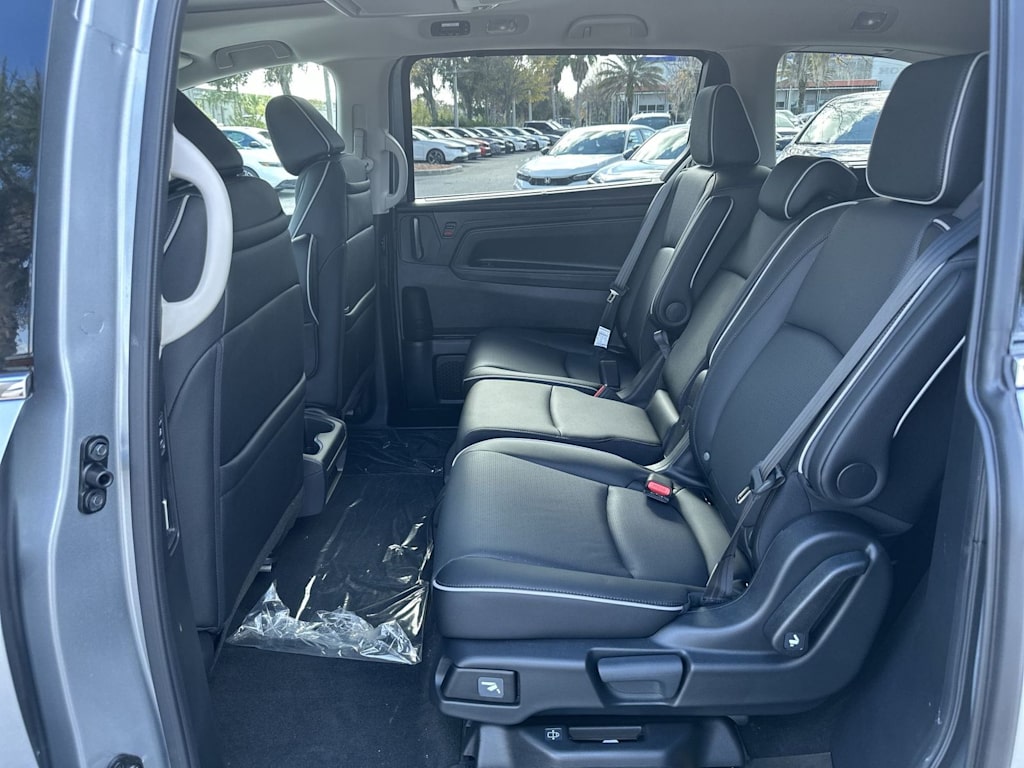 Thumbnail: 2026 Honda Odyssey - 19