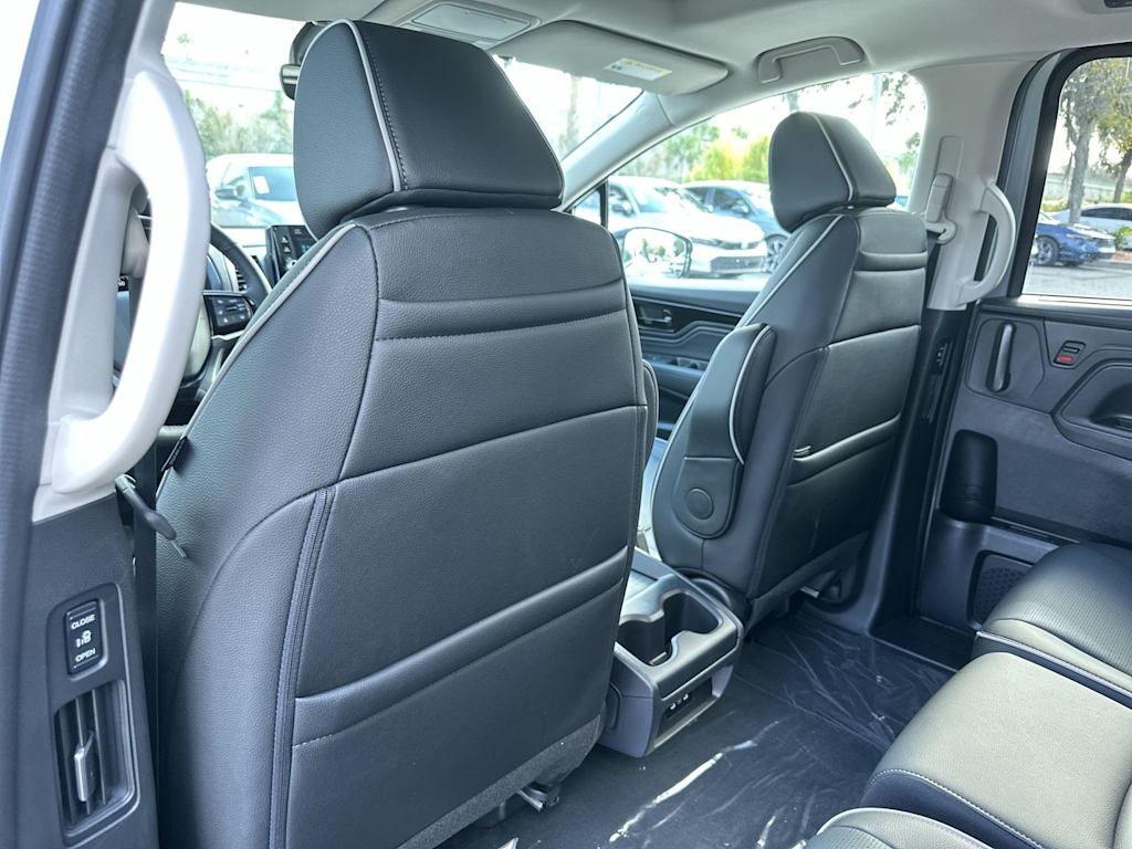 Thumbnail: 2026 Honda Odyssey - 11