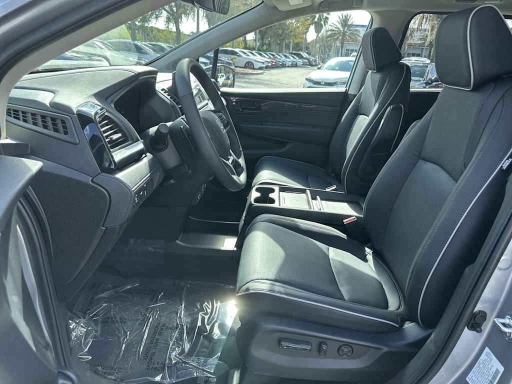 Thumbnail: 2026 Honda Odyssey - 10