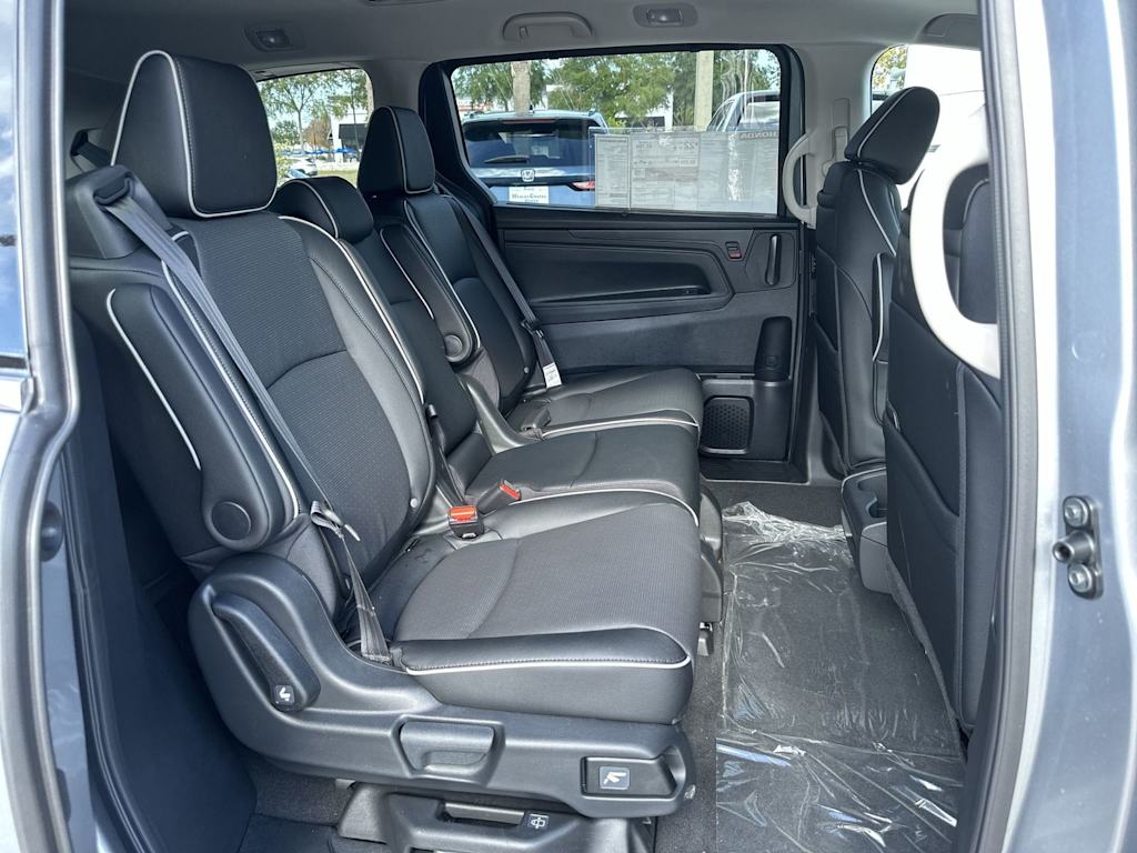 Thumbnail: 2026 Honda Odyssey - 20