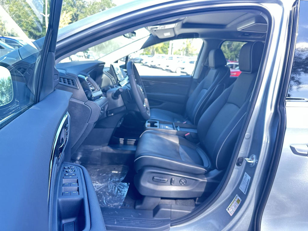 Thumbnail: 2026 Honda Odyssey - 9