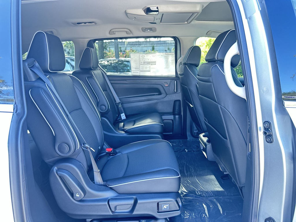 Thumbnail: 2026 Honda Odyssey - 20