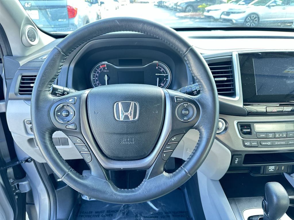 Thumbnail: 2017 Honda Pilot - 2