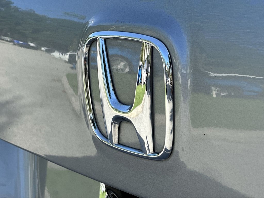 Thumbnail: 2017 Honda Pilot - 6
