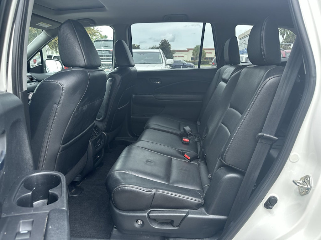 Thumbnail: 2018 Honda Pilot - 19