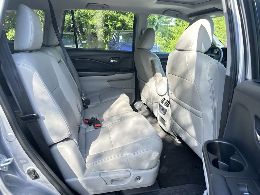 Thumbnail: 2021 Honda Pilot - 21