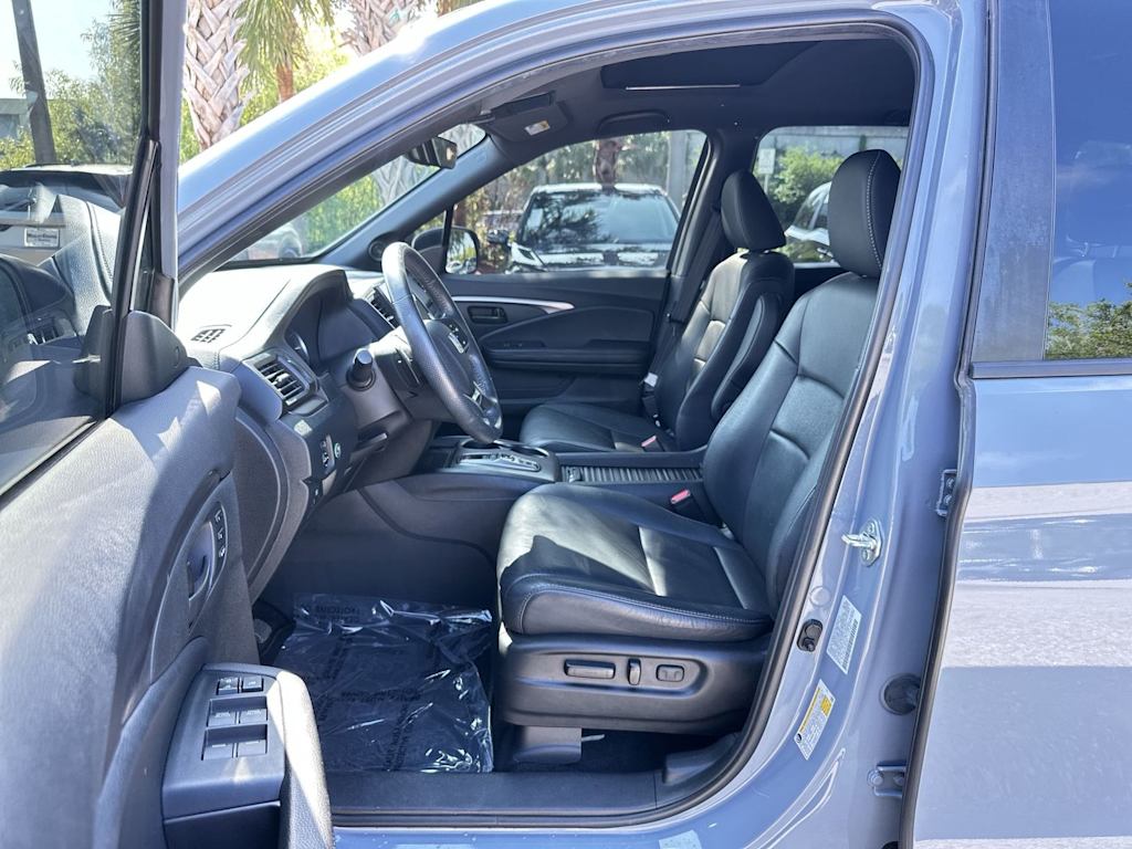 Thumbnail: 2022 Honda Passport - 8