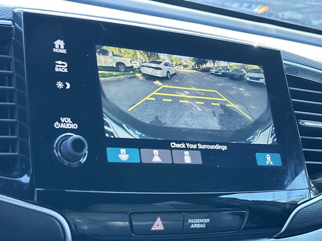 Thumbnail: 2019 Honda Passport - 12