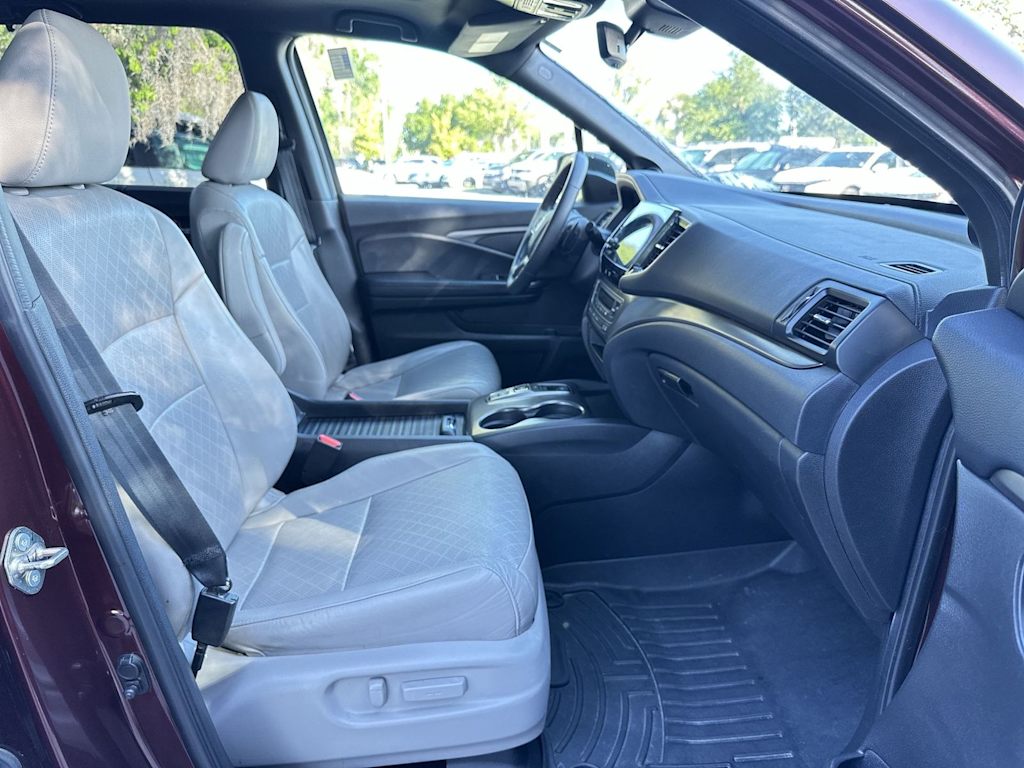 Thumbnail: 2019 Honda Passport - 10