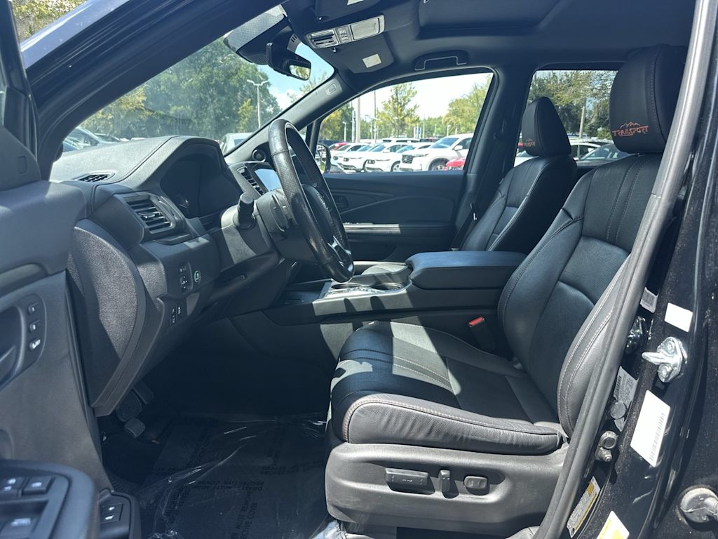 Thumbnail: 2025 Honda Passport - 9
