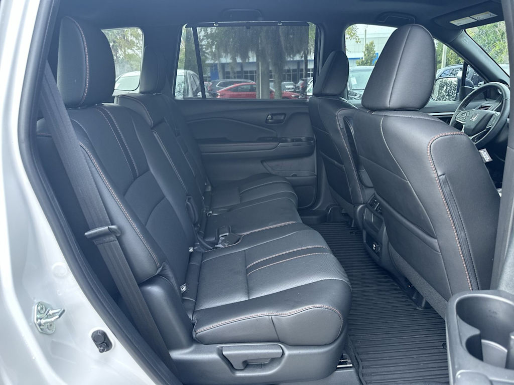 Thumbnail: 2023 Honda Passport - 22