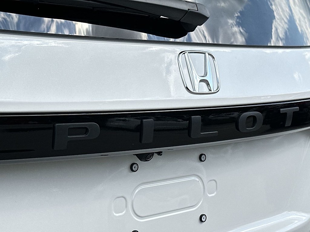Thumbnail: 2026 Honda Pilot - 20