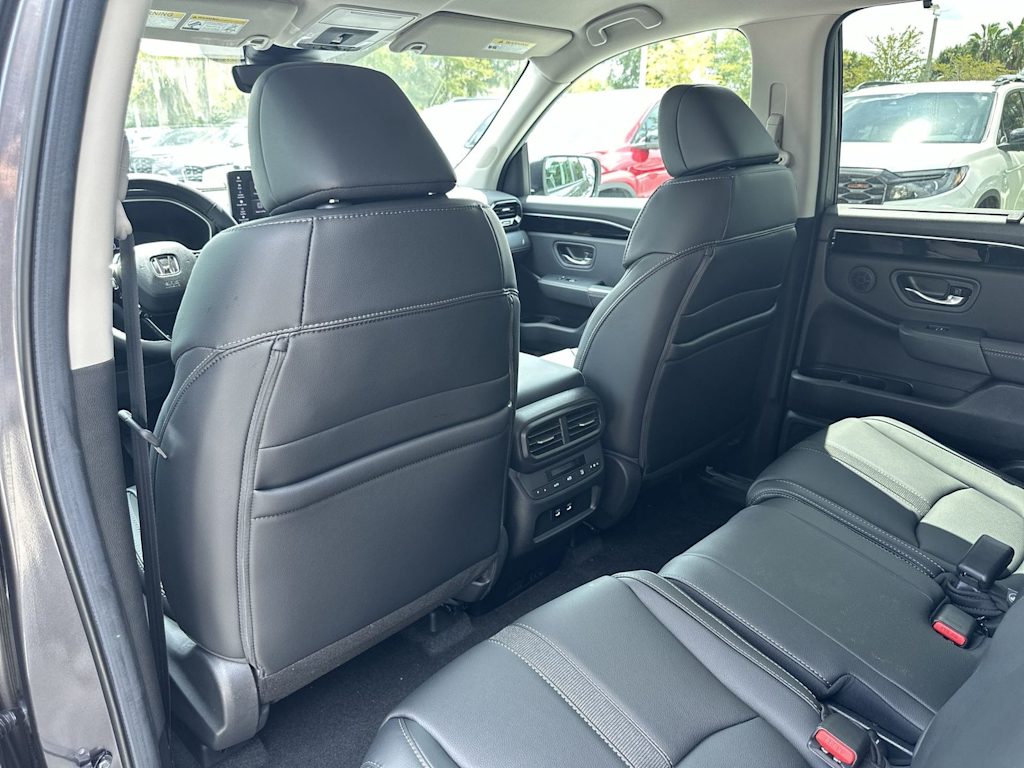 Thumbnail: 2026 Honda Pilot - 9