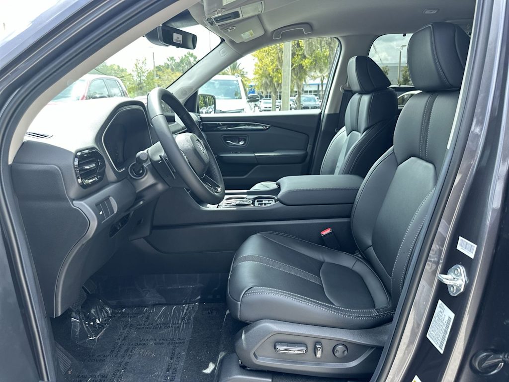 Thumbnail: 2026 Honda Pilot - 8