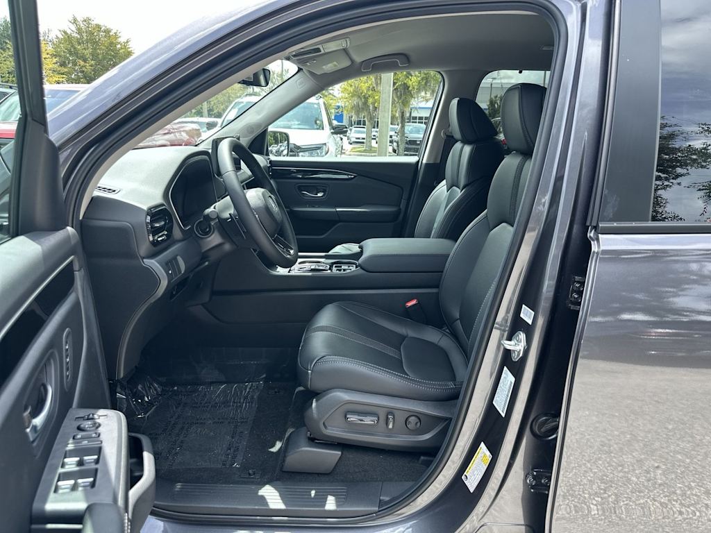 Thumbnail: 2026 Honda Pilot - 7