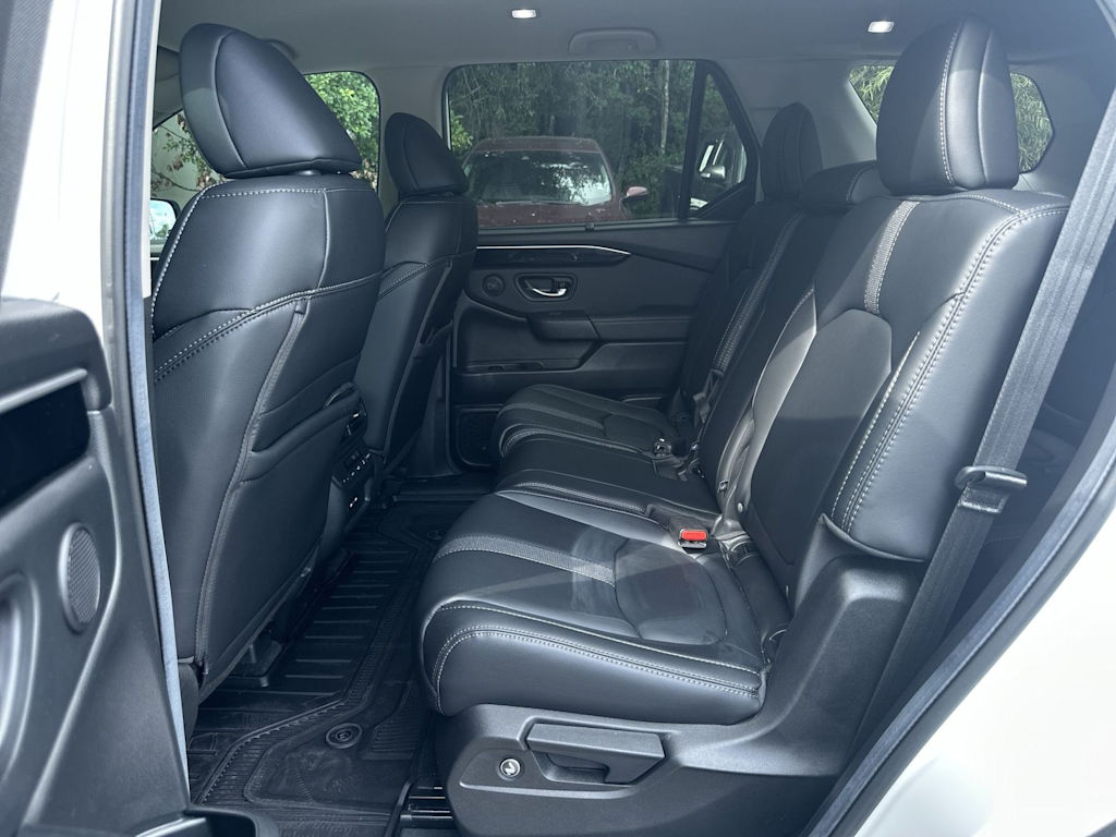 Thumbnail: 2025 Honda Pilot - 20