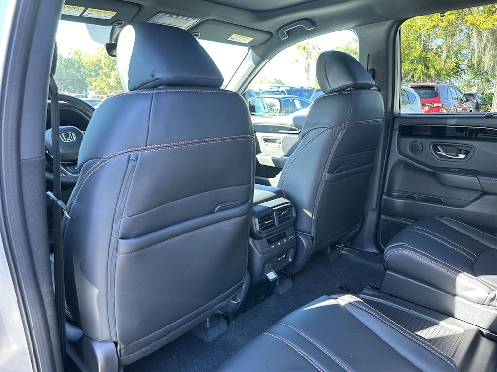 Thumbnail: 2025 Honda Pilot - 11